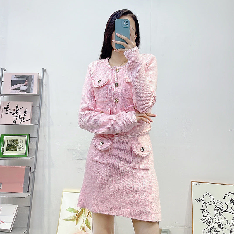 Round neck long sleeved short skirt set