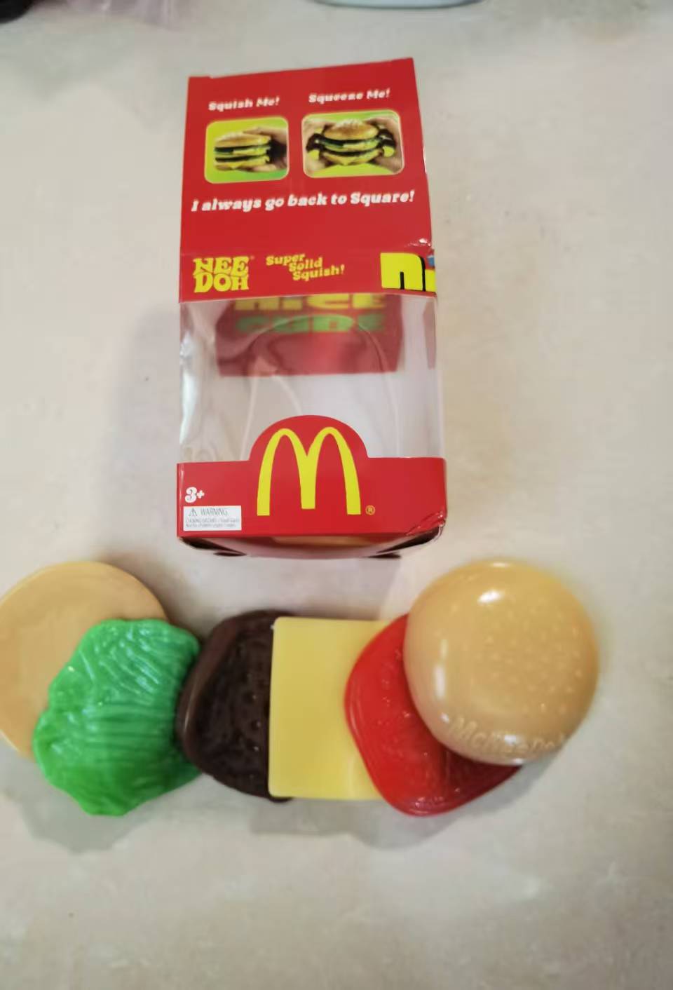 Pinch ice cubes to relieve stress, toy pressure ball