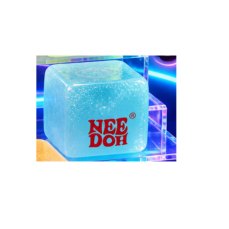 Pinch ice cubes to relieve stress, toy pressure ball
