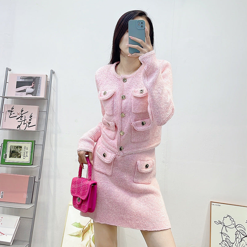 Round neck long sleeved short skirt set